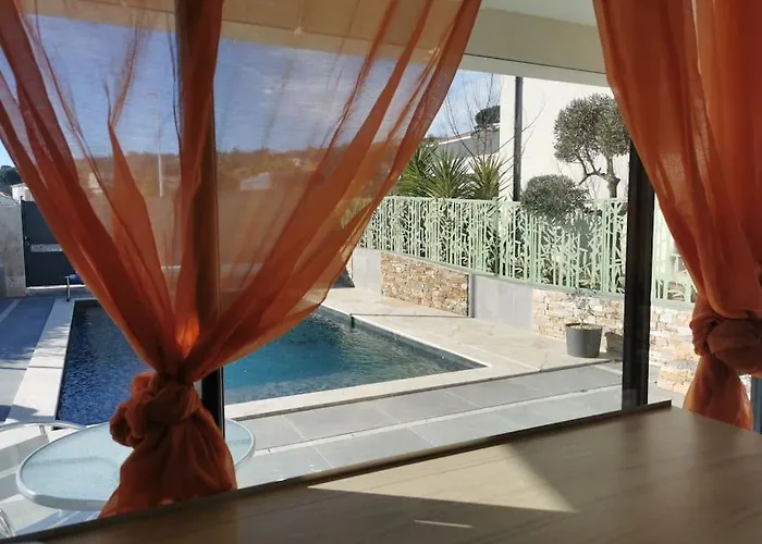 Le Cocon De L'occitane 아파트